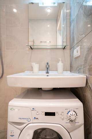 Апарт-отель Первый Лиговский Санкт-Петербург Двухуровневый четырехместный номер-13